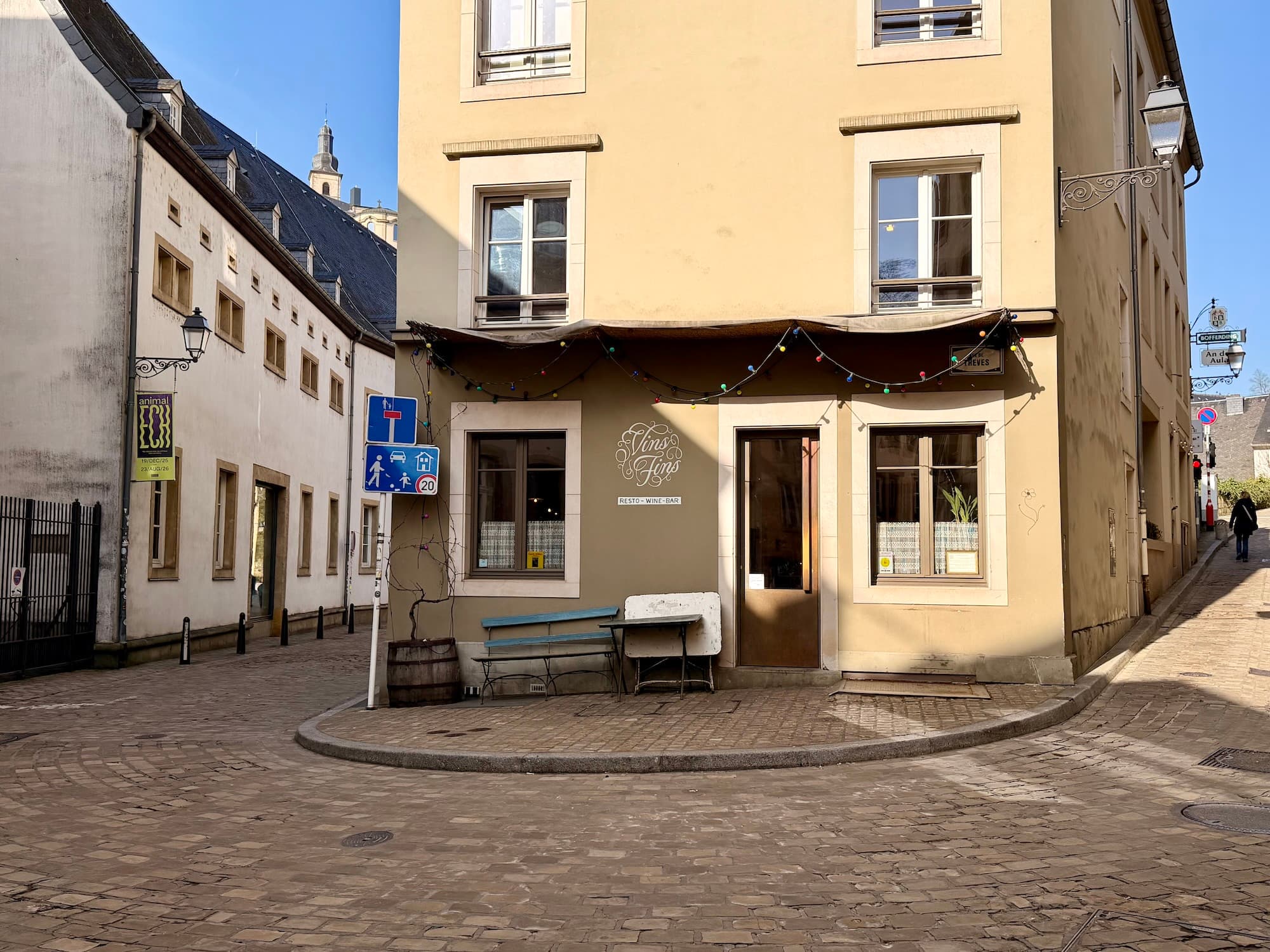 Vins Fins — Bar à vins au Grund, Luxembourg